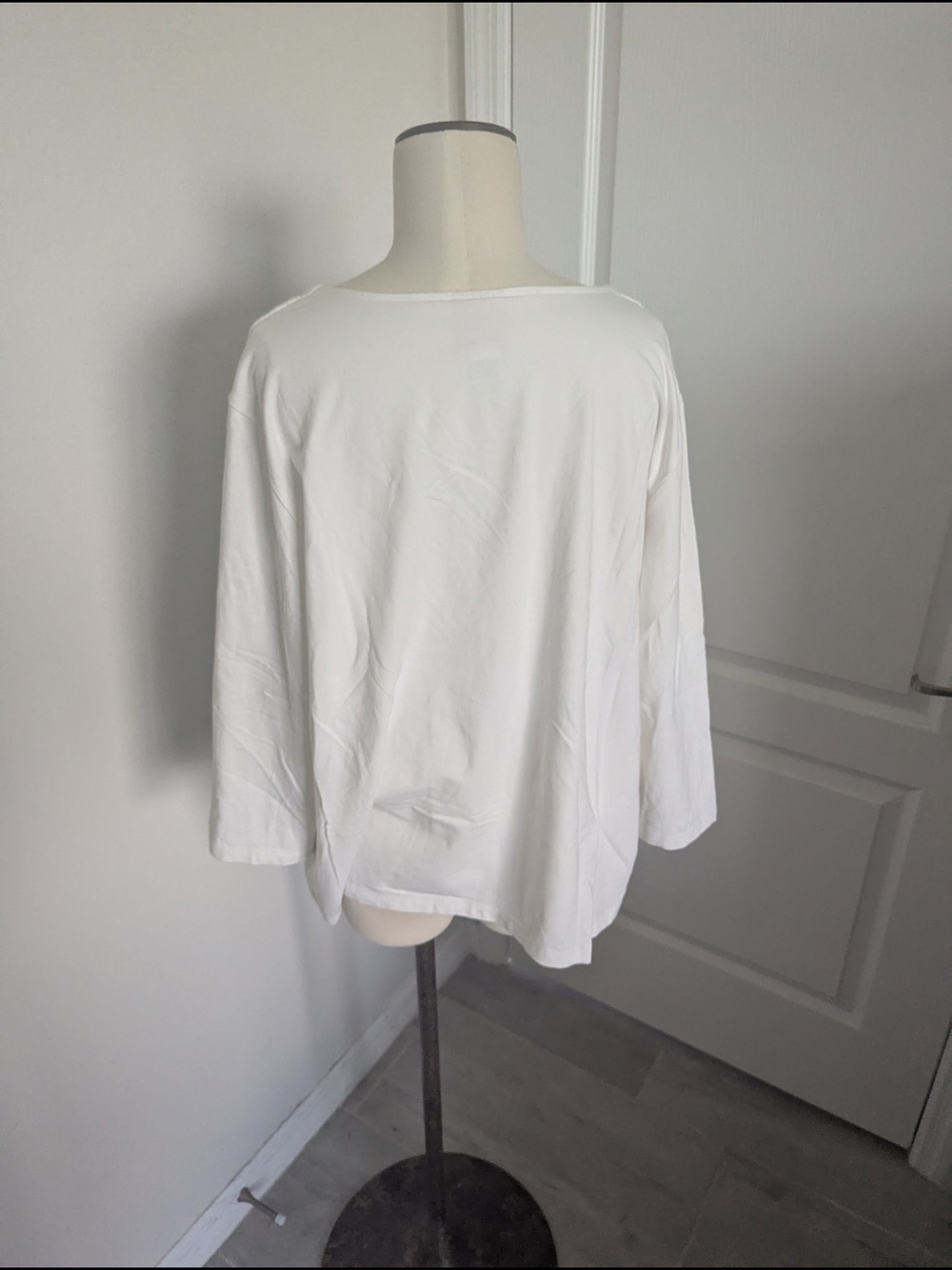 Ruby Rd. White Top with Blue Script Print For @staceybarclay - Picture 3 of 6